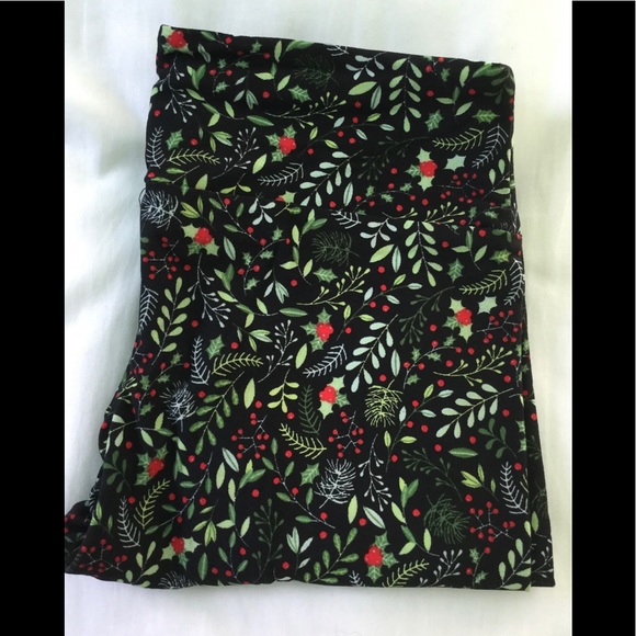 FINAL✂️ NWOT OS Christmas LuLaRoe 2018 🎅🏻🎄 - Picture 2 of 4